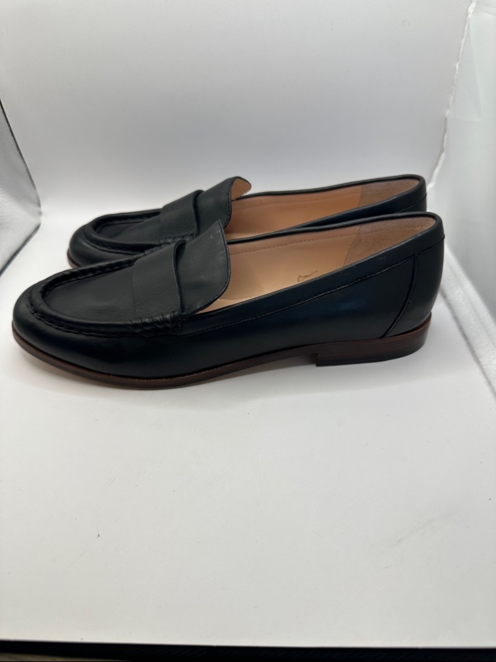 Classic Black Leather Women’s J. Crew Penny Loafers - Picture 4 of 8